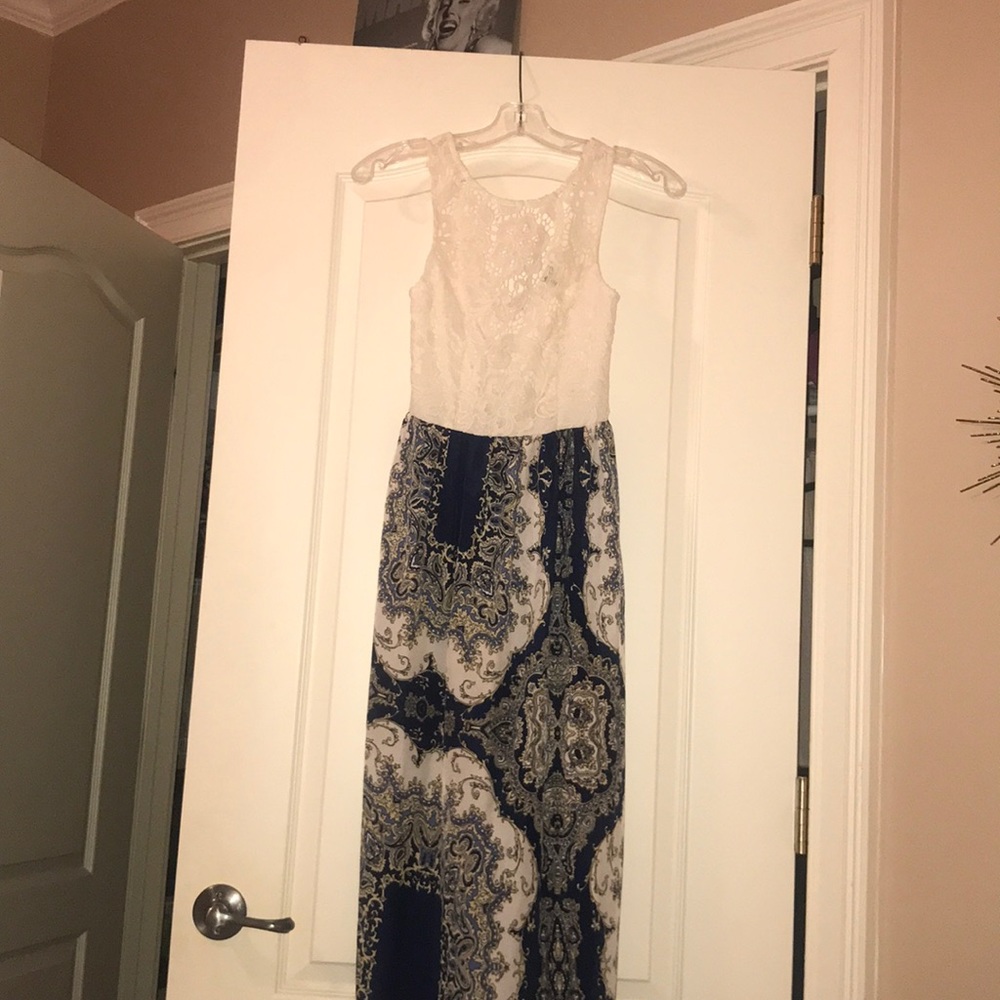 Maxi dress